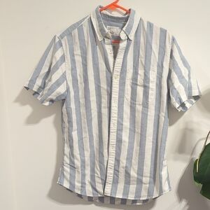 GAP Men's Casual Shirt with Blue and White Stripes